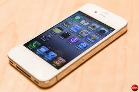 iPhone 4 màu Trắng sẽ tới vào cuối tháng Tư