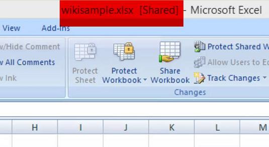 Bỏ chế độ chia xẻ ( Shared ) của file Excel