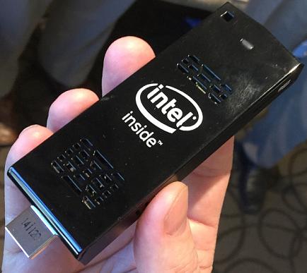 Intel Compute Stick là PC 129$ to hơn ngón tay cái 