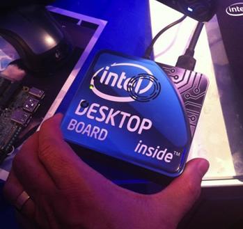 NUC dạng mỏng của Intel dựa trên Atom E3815